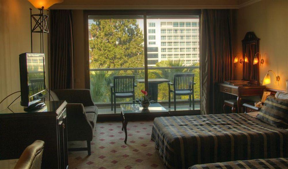 Karaca Hotel İzmir