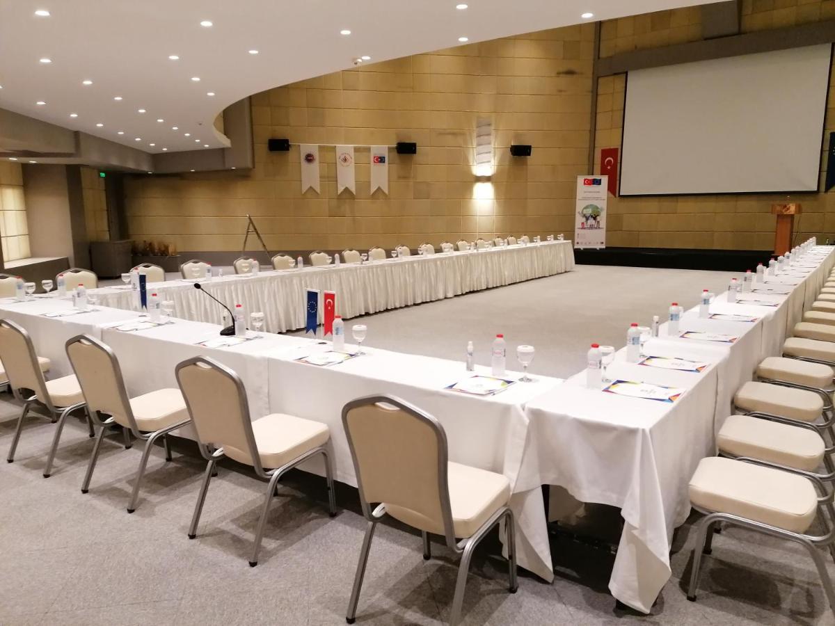 Karaca Hotel İzmir