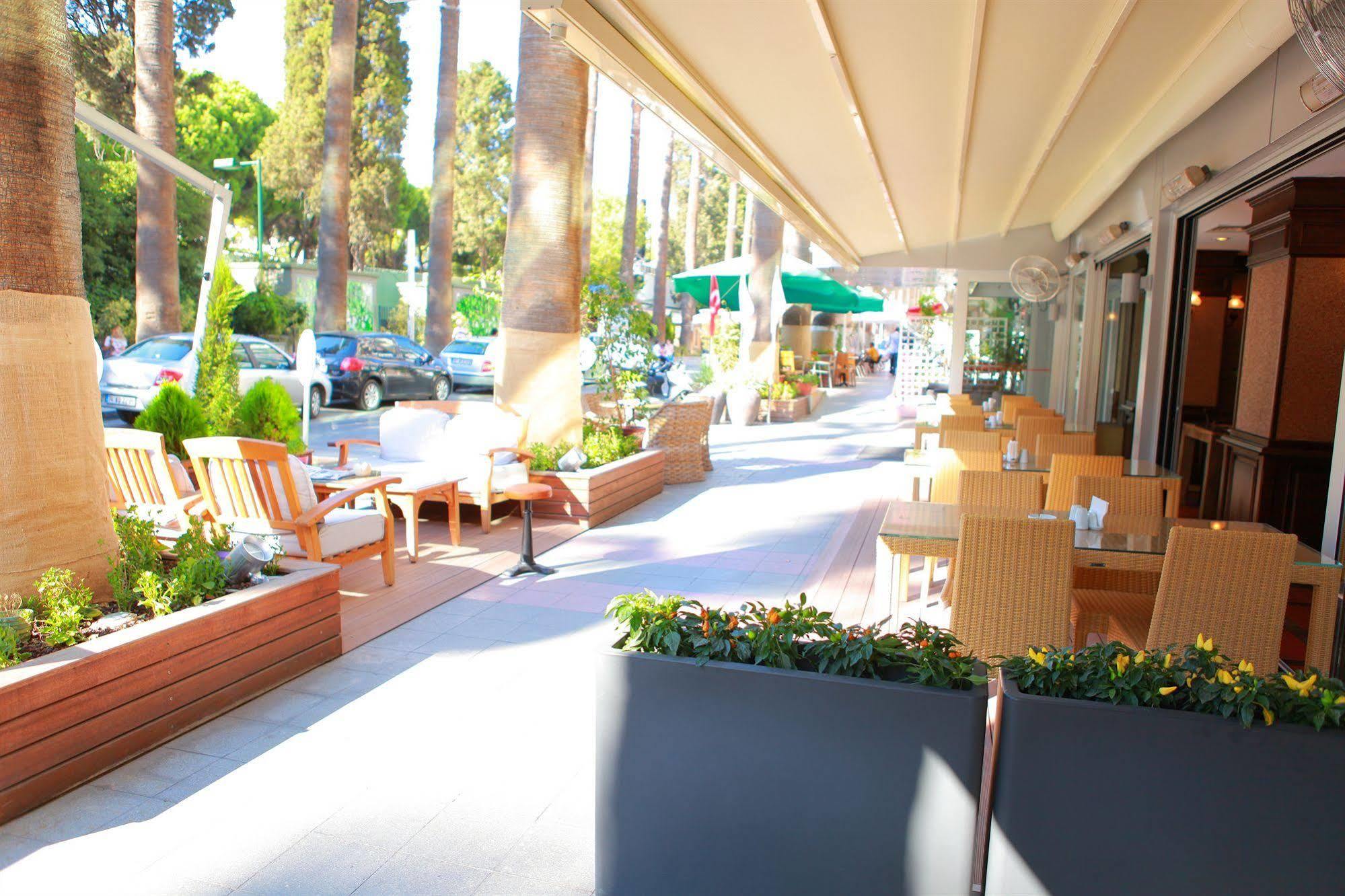 Karaca İzmir